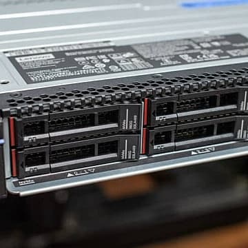 Lenovo Luncurkan Solusi IT untuk UKM, Permudah Adopsi AI dan Hybrid Cloud