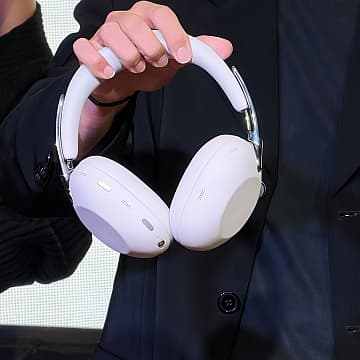 Sony 1000X THE COLLEXION Jadi Saksi 10 Tahun Seri Headphone 1000X