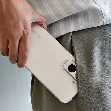 vivo Y500 Bawa Baterai 8.100 mAh dan Layar AMOLED, Harga Mulai 5 Jutaan!