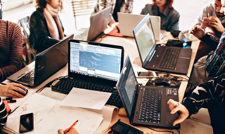 laptop intel i7 terbaik