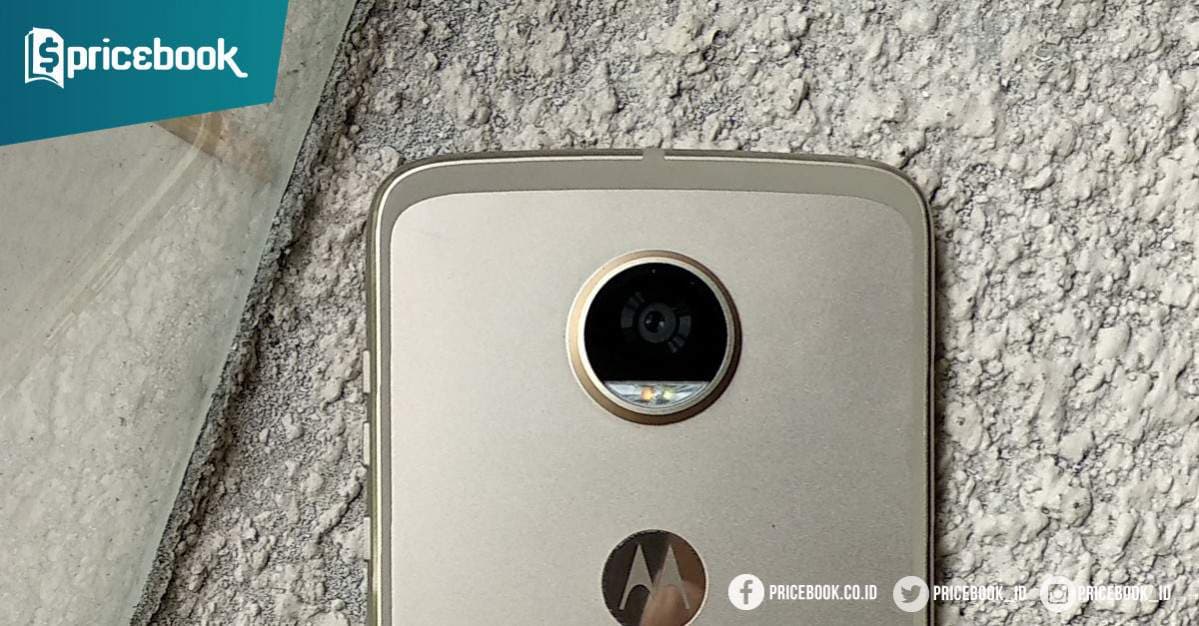 Moto Z2 Play