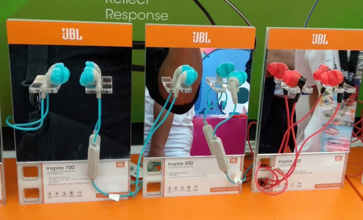 JBL Inspire 700