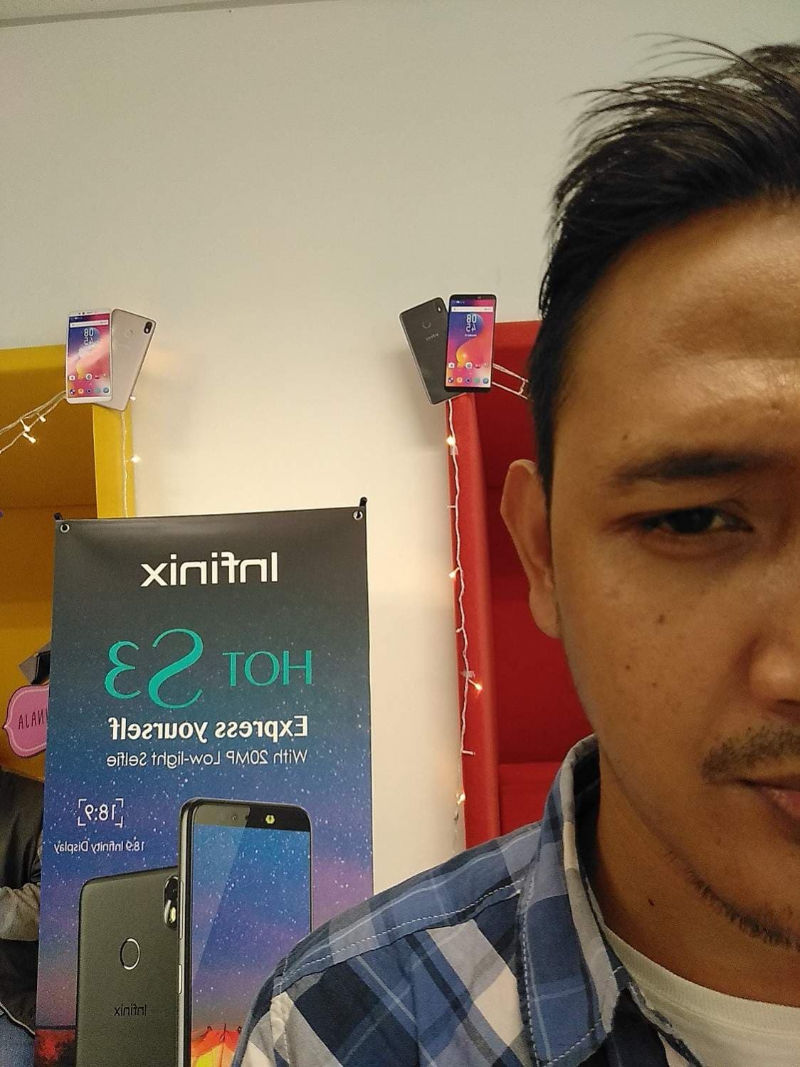 hasil foto infinix hot s3