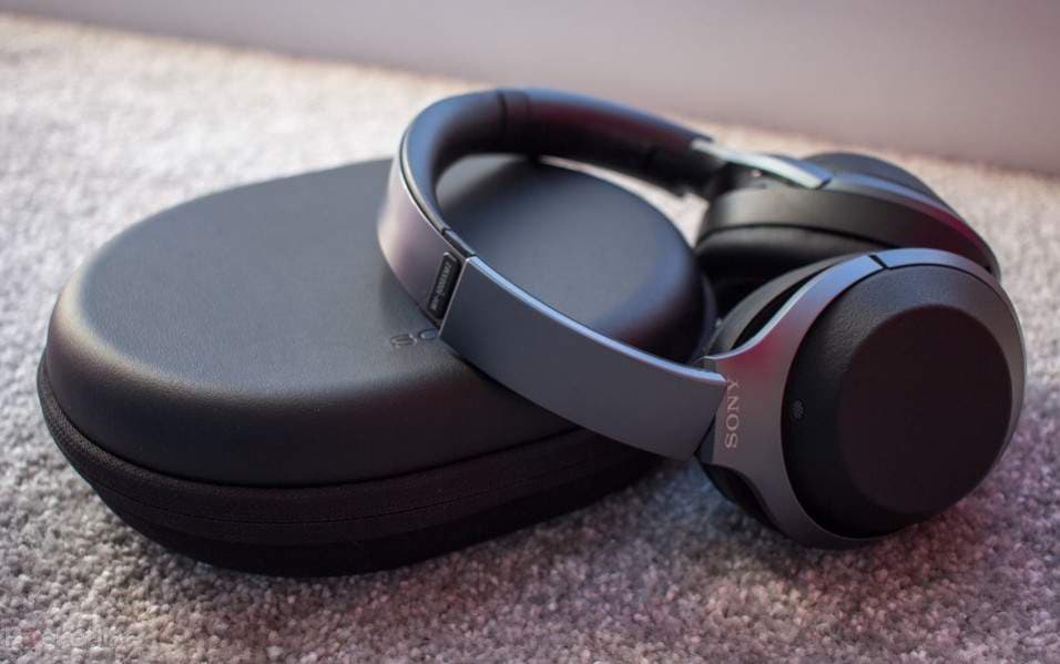Headphone dengan Fitur Noise Cancelling Terbaik