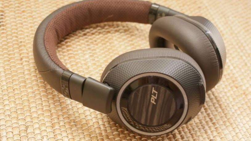 Headphone dengan Fitur Noise Cancelling Terbaik