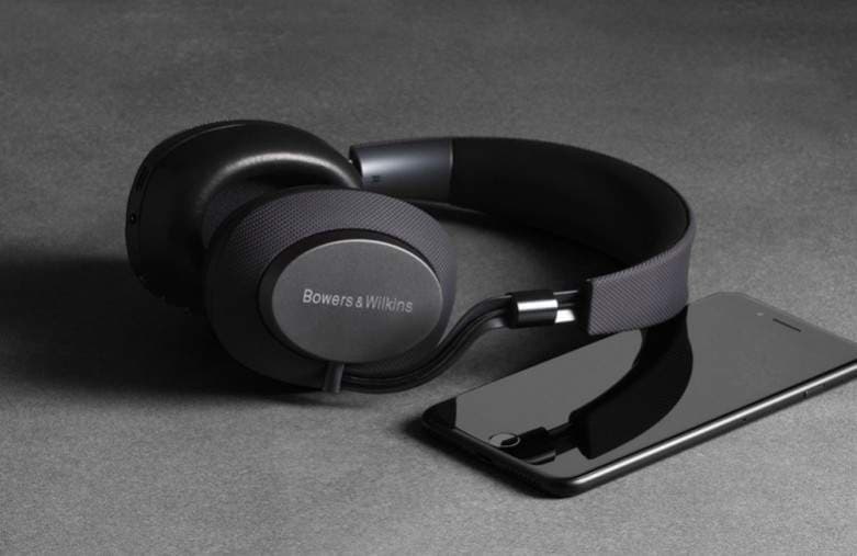 Headphone dengan Fitur Noise Cancelling Terbaik