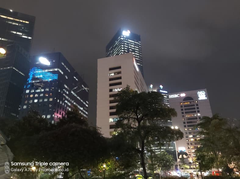 hasil foto samsung galaxy a70