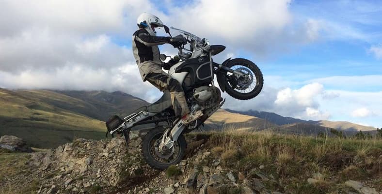 tips memilih motor adventure