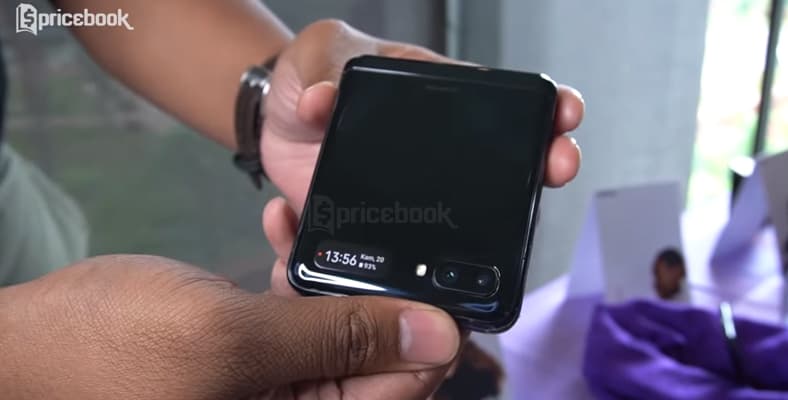 desain kotak make up samsung galaxy z flip
