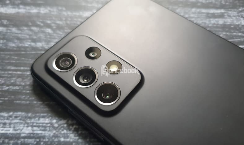 Review Samsung Galaxy A72, Hp Kelas Menengah Rasa Flagship-4