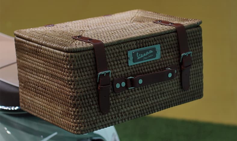 Vespa Picnic