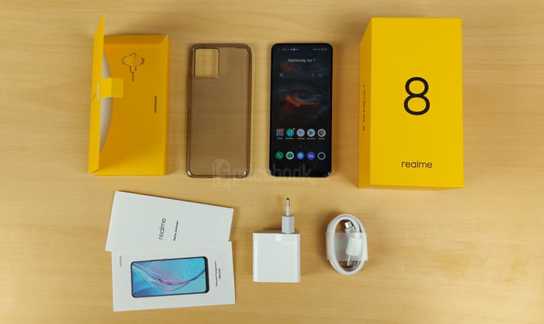 Unboxing realme 8