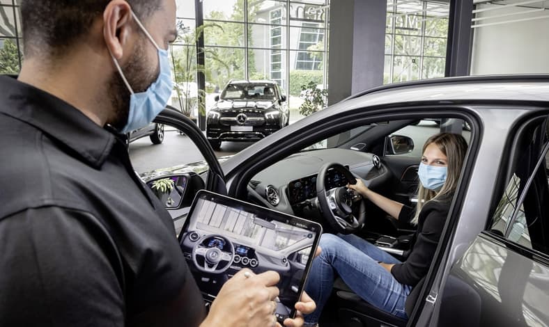 Mercedes-Benz Luncurkan Mercedes-Benz Virtual Showroom