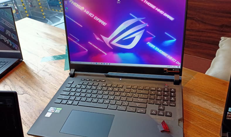 ROG Strix Scar 17