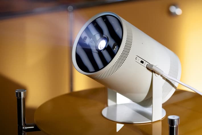 Samsung The Freestyle, Paduan Proyektor Smart Speaker, Ambient Lighting