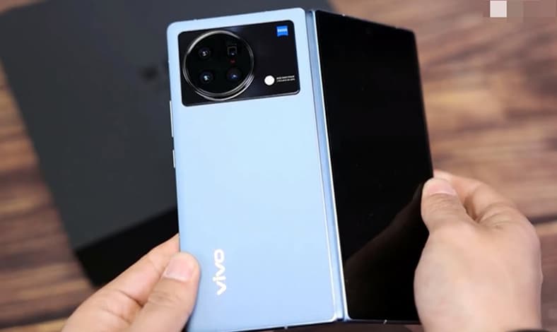 vivo X Fold