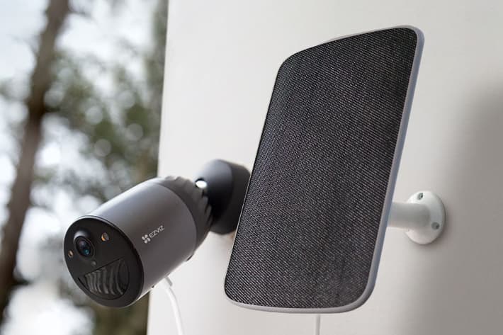 EZVIZ Luncurkan BC1C dan Solar Charging Panel Ramah Lingkungan