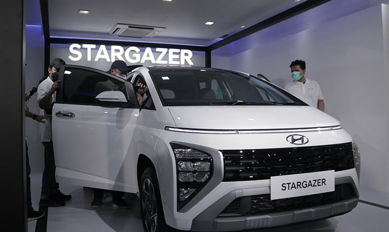 harga Hyundai Stargazer