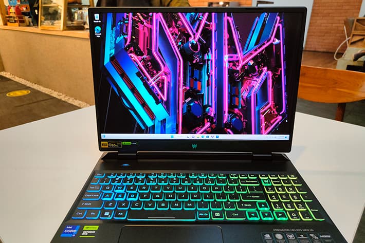 layar Acer Predator Helios Neo 16