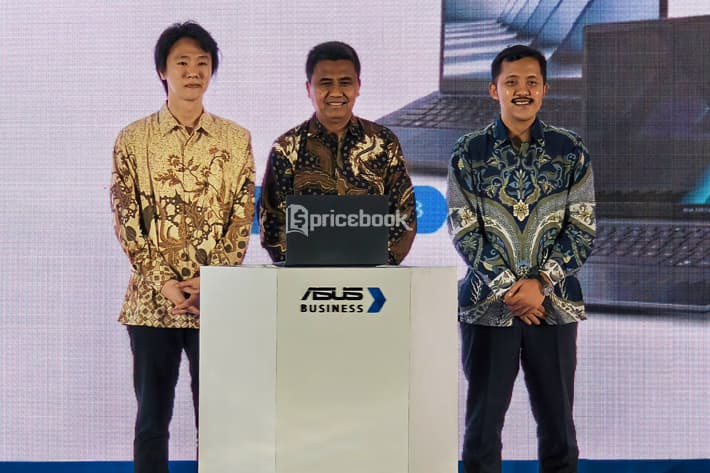 laptop asus terbaru