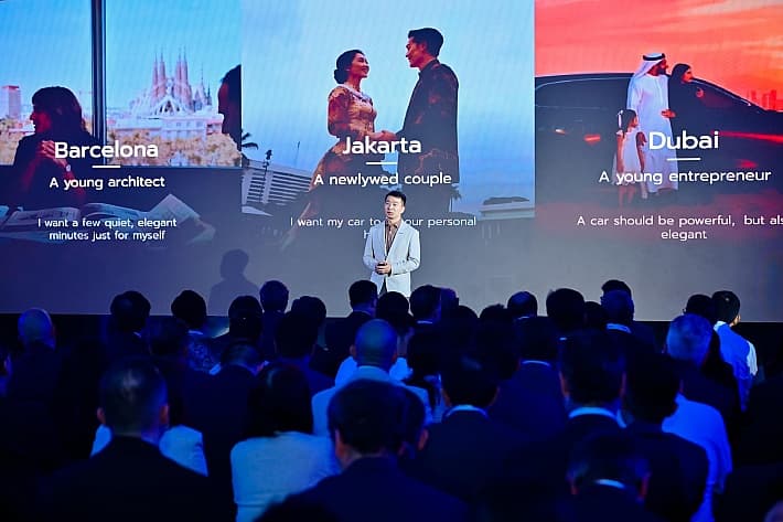 LEPAS Buka Era Baru Mobilitas Elegan dengan “Elegant Technology” dan “Lifestyle House”