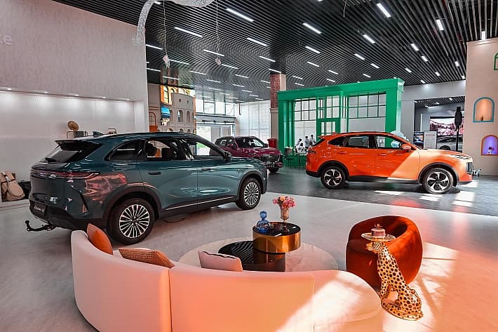 LEPAS Buka Era Baru Mobilitas Elegan dengan “Elegant Technology” dan “Lifestyle House”