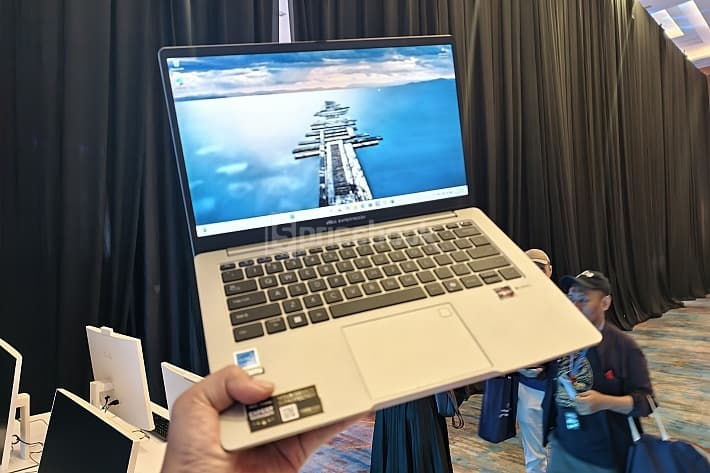 laptop asus terbaru