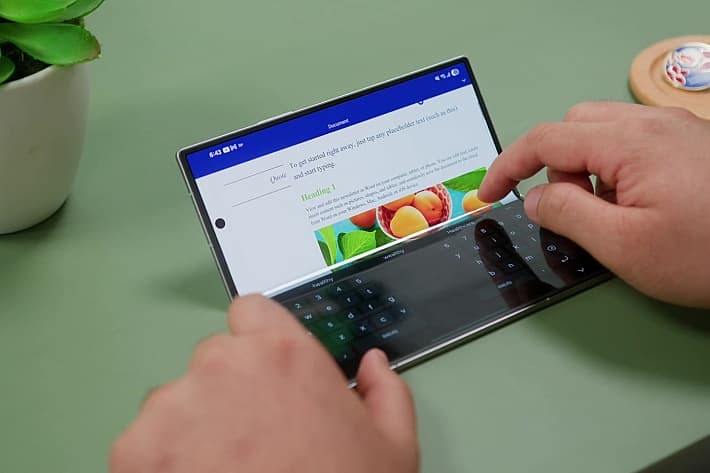 Galaxy Z Fold7 dengan Gemini AI, Rahasia Kerja Cepat Pebisnis!